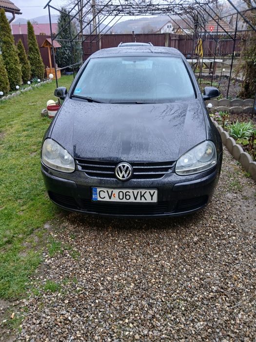 Vand Golf 2004 benzina