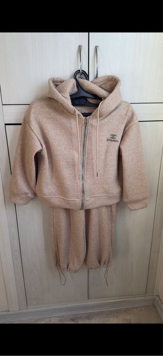 Костюм для девочек утепленный, сезон весна.