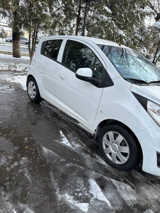 Срочно продается Spark год выпуска 2017 автомат коробка