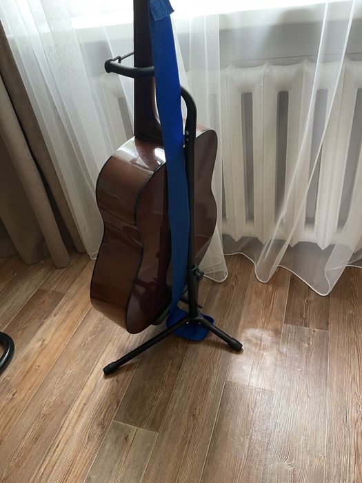 Продам гитару f310 ямаха