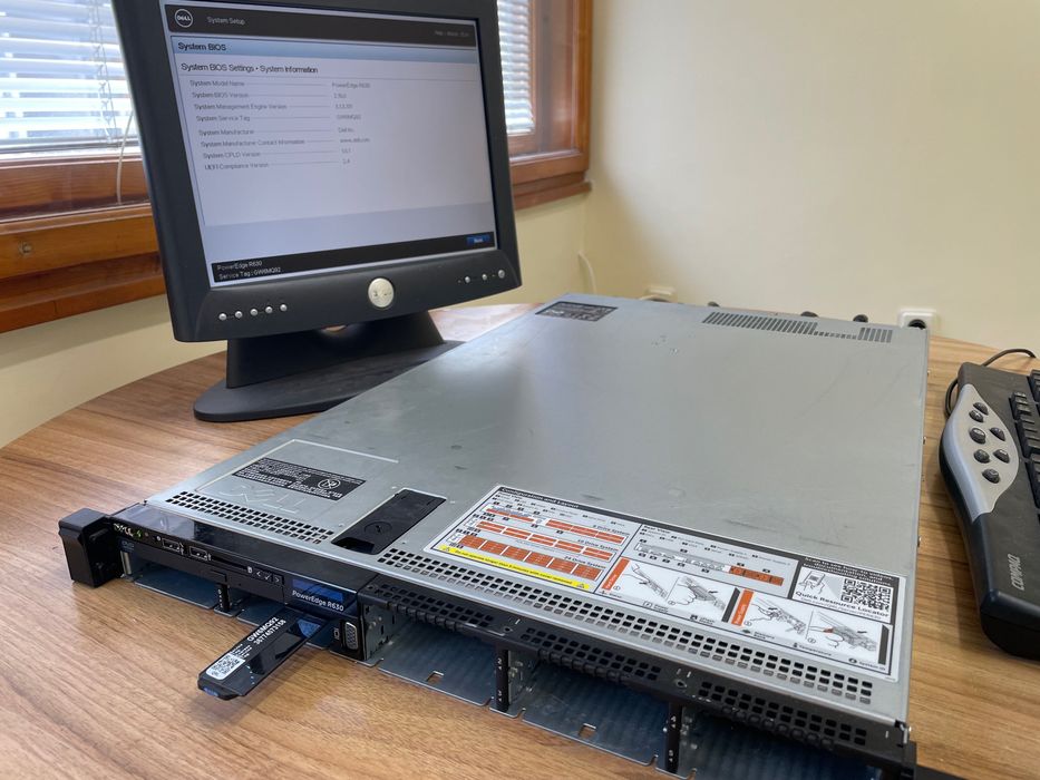 Сървър Dell R630 - 2x E5-2670v3 32GB DDR4 RAM 2x750W PSU