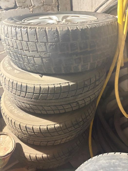 Продам диски с резиной