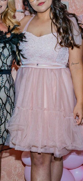 Дамска официална рокля