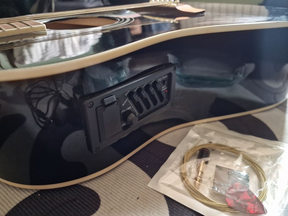 Гитара LEVINSON черная