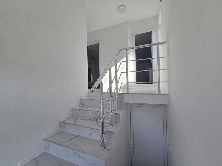 Дава се под наем Етаж от къща в Шумен, Военно училище - 75 кв.м за 357 € - Снимка #10