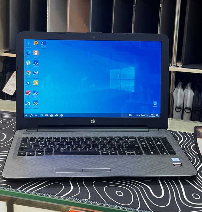 HP Notebook i5-6200U DDR3 8GB SSD Sata 256GB 15'6 HD