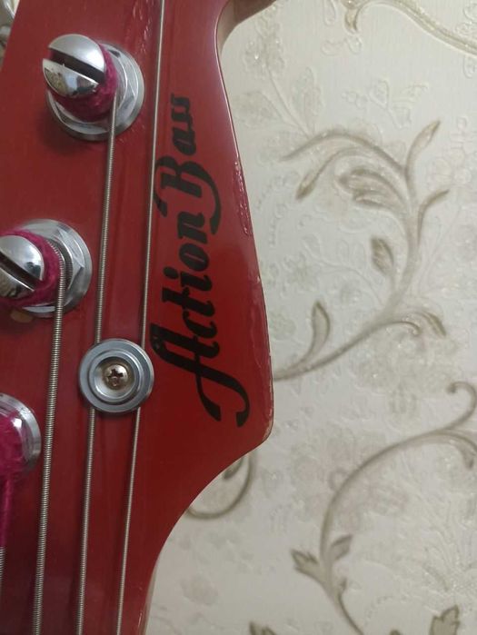 Action bas gitara
