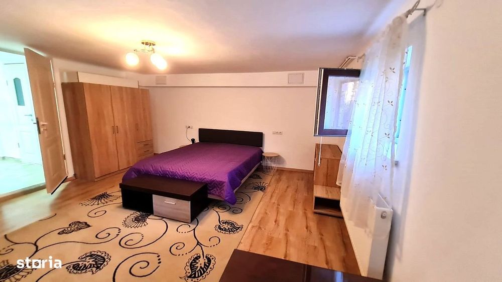Apartament 2 camere la demisolul unei case,  zona Sub Arini