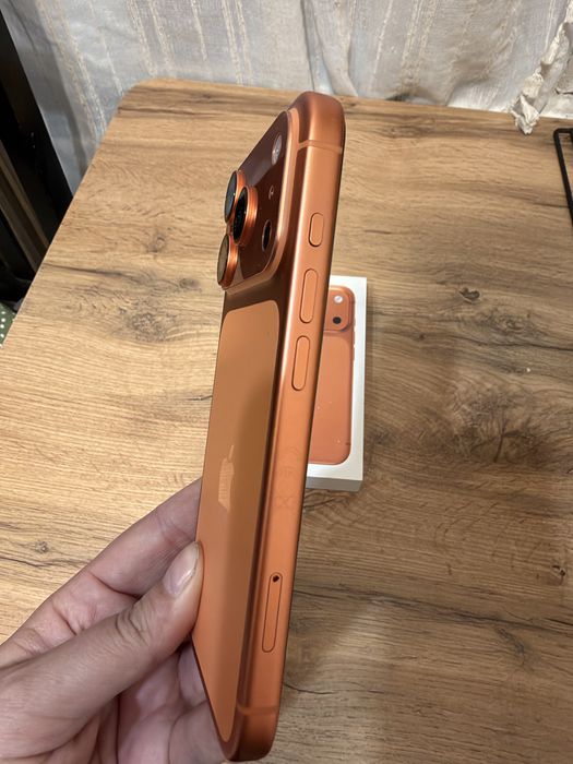 iPhone 17 pro, 256GB, orange