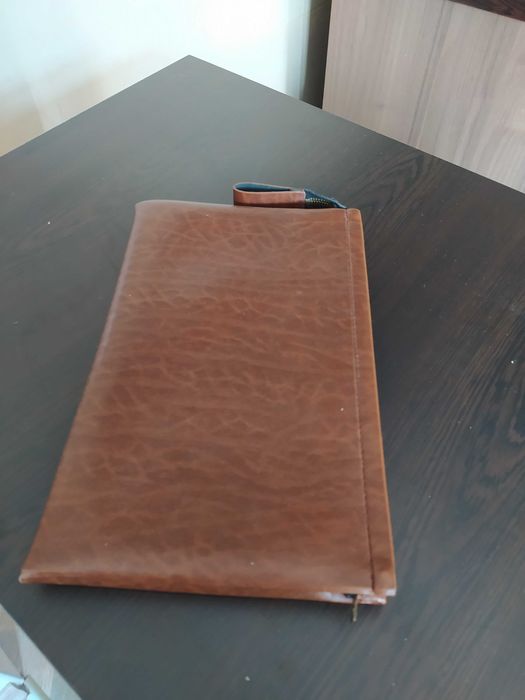 Стар ретро несесер