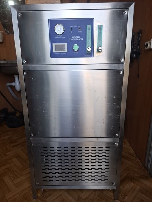 Продам Оксигенератор (кислородный концентратор)