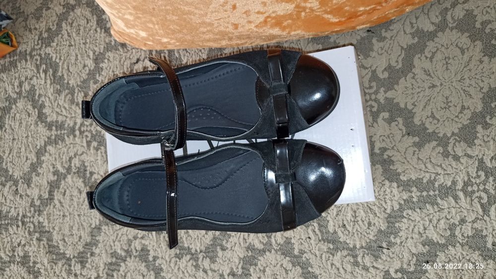 Продам туфли. Р-р 35