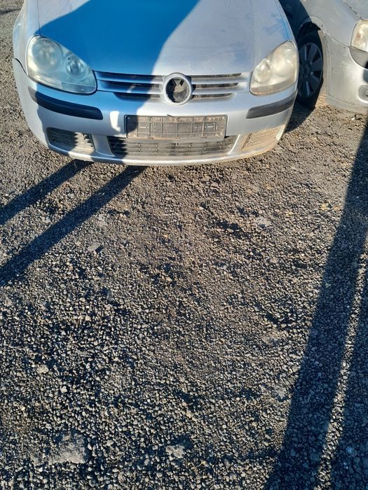 Продавам фолксфаген голф 5 на части