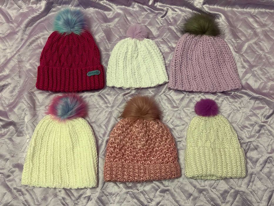 Ръчно изплетени детски шапки