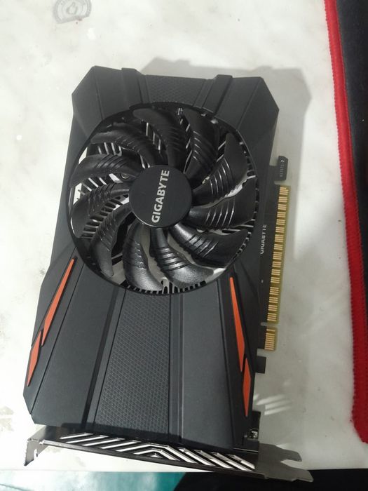 Gtx1050 dddr5 3gb,торг есть