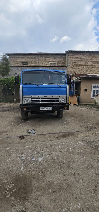 Kamaz sotiladi..