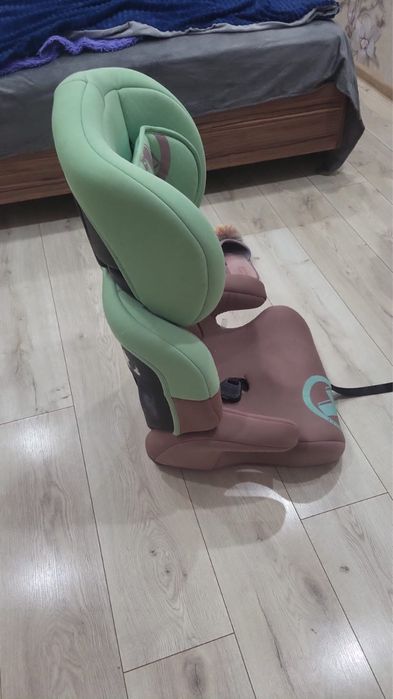 Детское автокресло