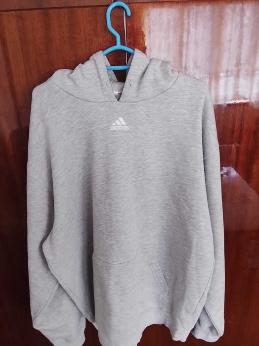 Adidas горници и Columbia елек