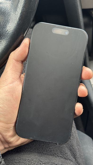 Срочно продам айфон 15 про 256 гб