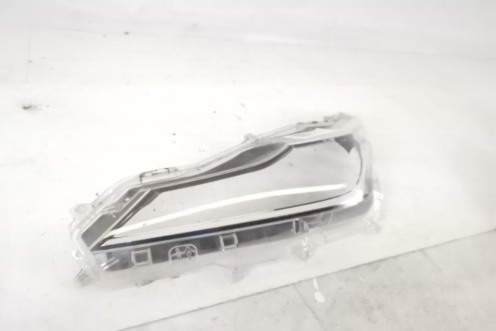 Оригинално ляво предно стъкло на фар В добро състояние ОСИГУРЯВАМЕ МОН