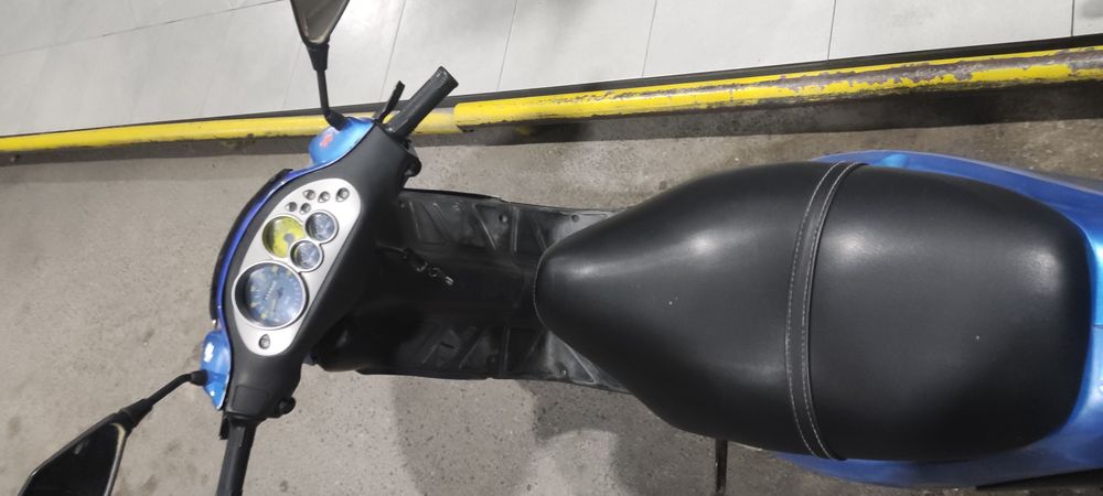 Мотопед Piaggio NRG
