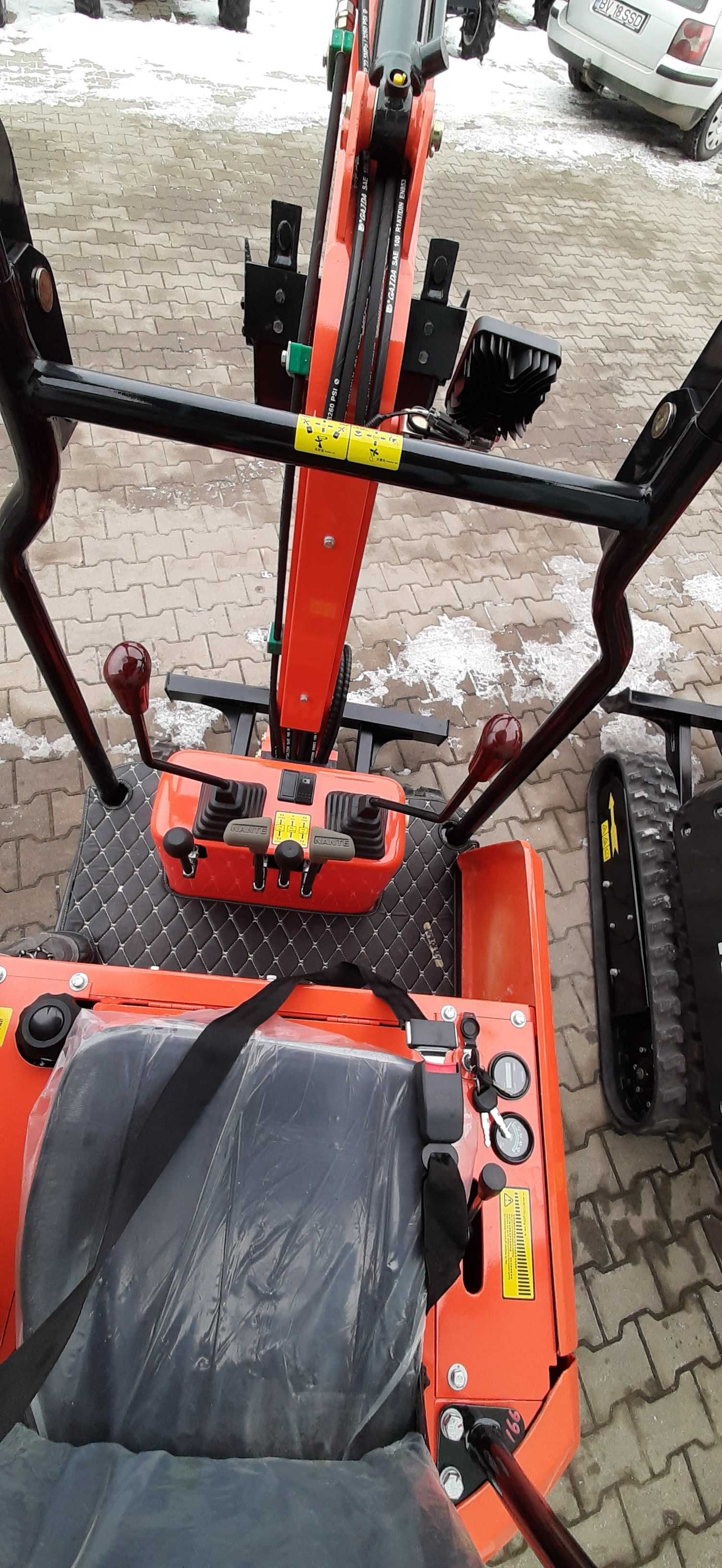 Miniexcavator nou NANTE 12, Pret: 6900 euro + TVA Brasov