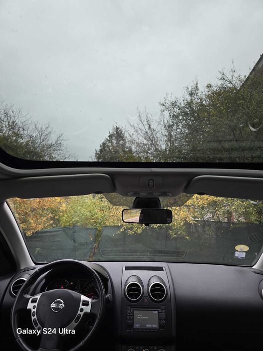 Vind Nissan Qashqai Tekna 2013