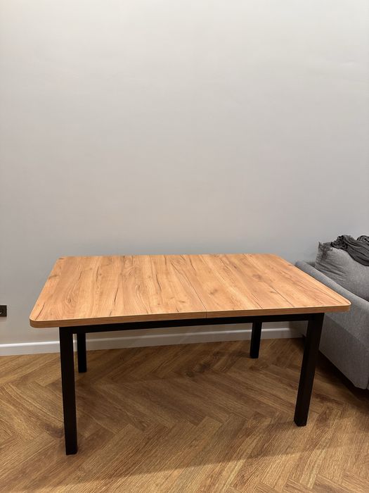 Столы отличные продаю