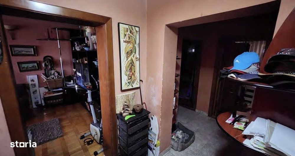 De vânzare apartament 3 camere Cartier Buzaului — fotografia 1