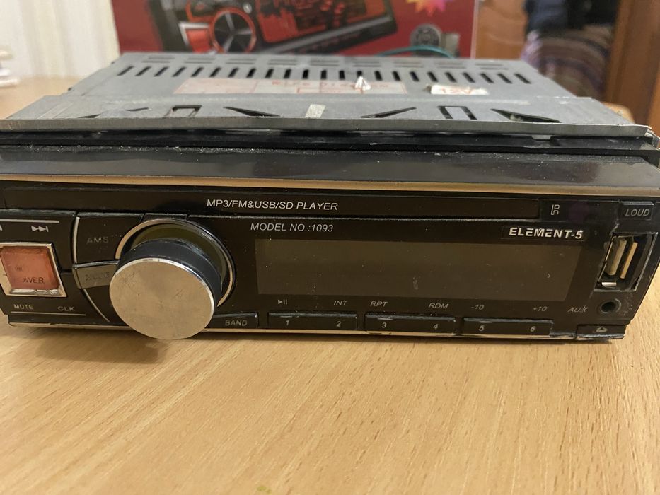 Продам магнитолу