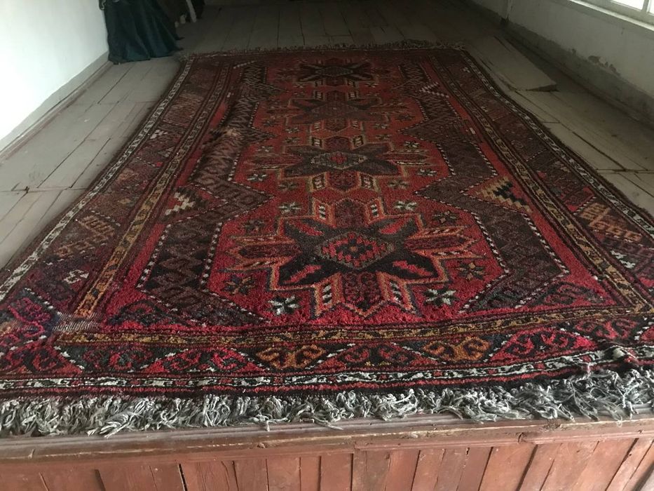 Gilam sotiladi 2.5×4