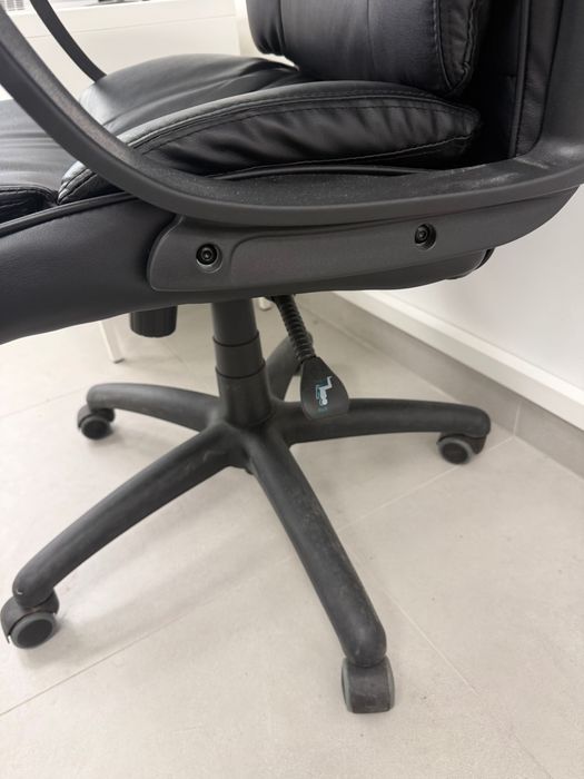 Директорски Стол за бюро