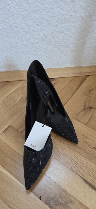 Нови обувки Манго номер 39, 35 лв