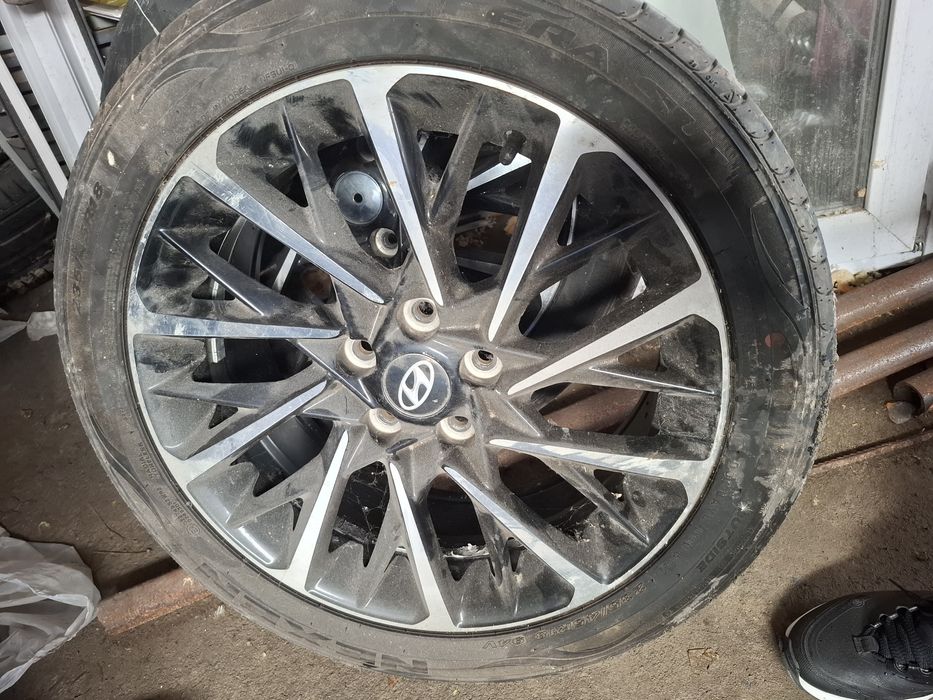 Комплект дисков с резиной