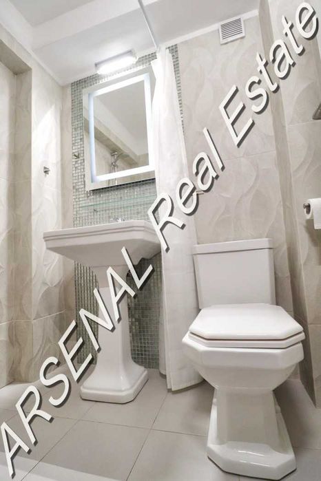 Дава се под наем Тристаен апартамент в София, Център - 120 кв.м за 1200 € - Снимка #7