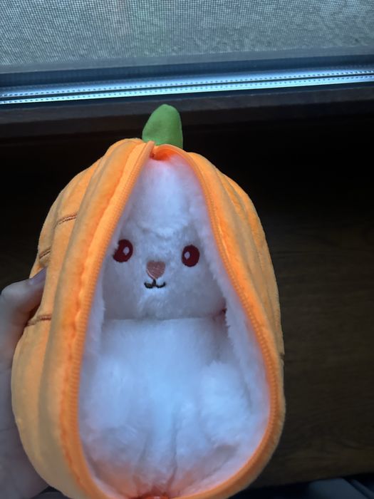 игрушка на 8 марта , алматы доставка есть