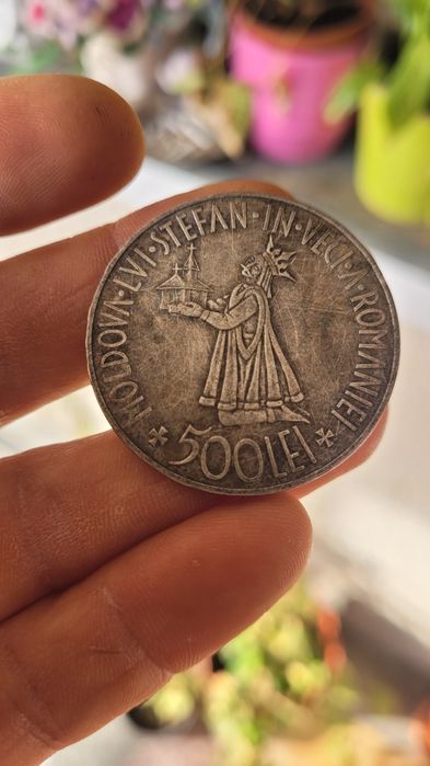 Vând monedă de 500 RON din 1941 cu Mihai I