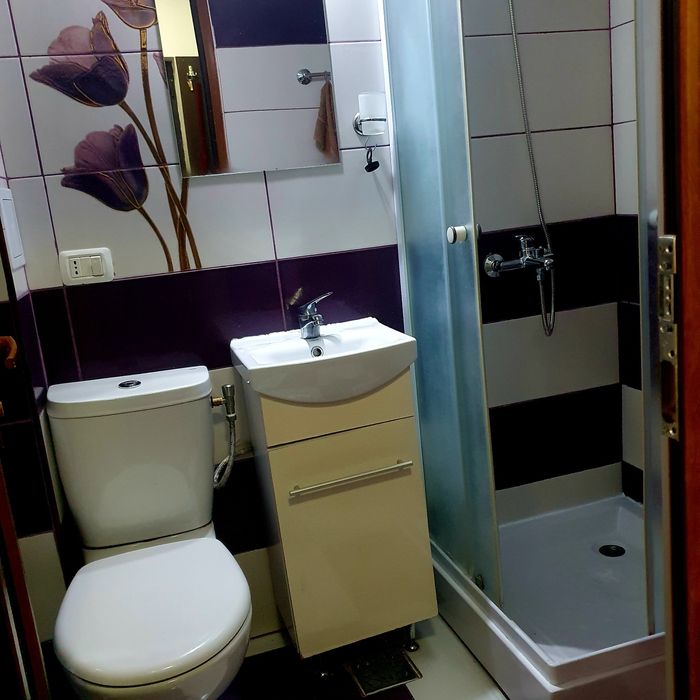 3 camere, 44 mp, etaj 1 – zona BIG, centrală