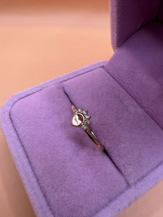 Продам золотое кольцо.