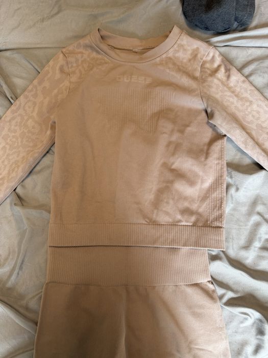 Guess-дамски екип