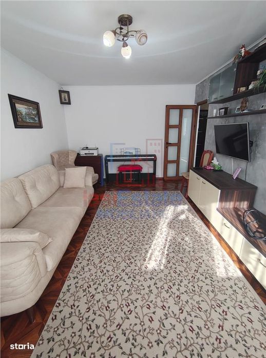 Apartament 3 camere decomandat - Stare impecabila
