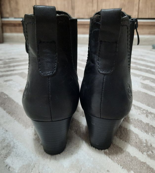 Женские ботинки 38