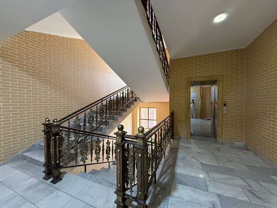 Успейте! Продается 85м2 коробка в ЖК Дархан (Golden House)