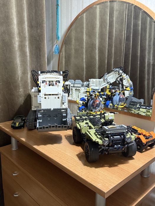 Конструктор LEGO Technic 42100 Экскаватор Liebherr R 9800