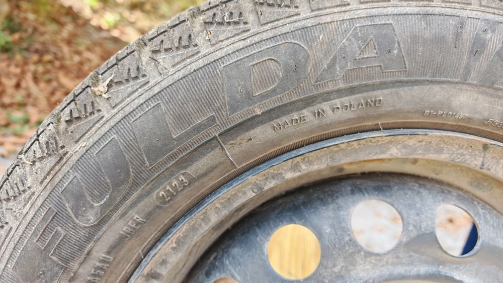 Зимни гуми Fulda 165/70 R14 + джанти и тасове