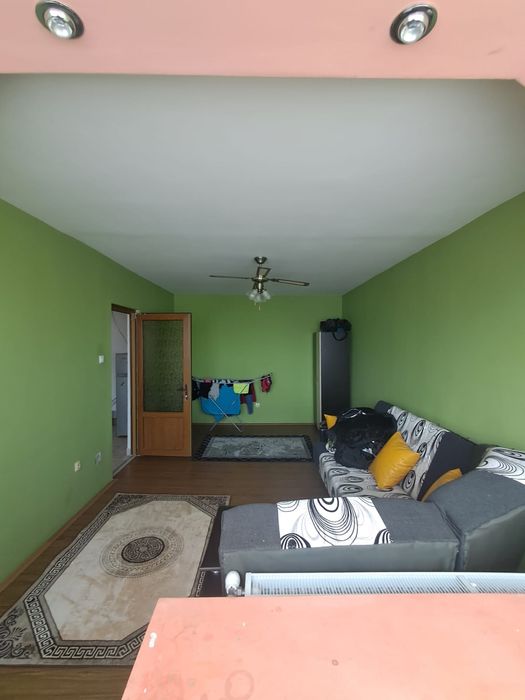 Apartament de închiriat