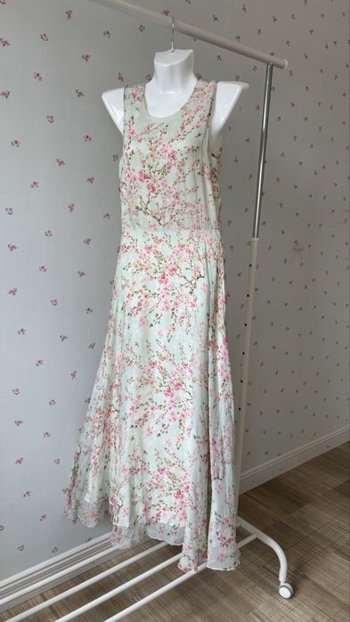 Платье из 100% шелка