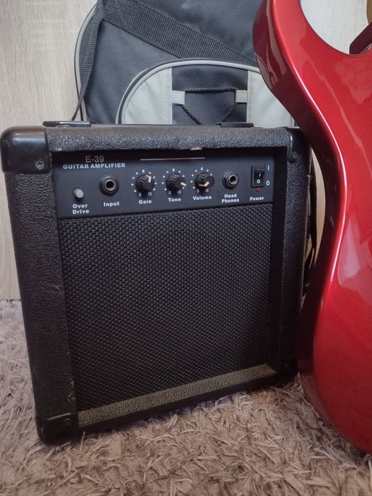 Електрическа китара Washburn X series + подарък усилвател