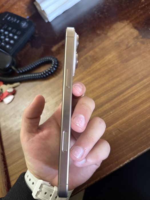 Продам Iphone 16 pro max 256гб