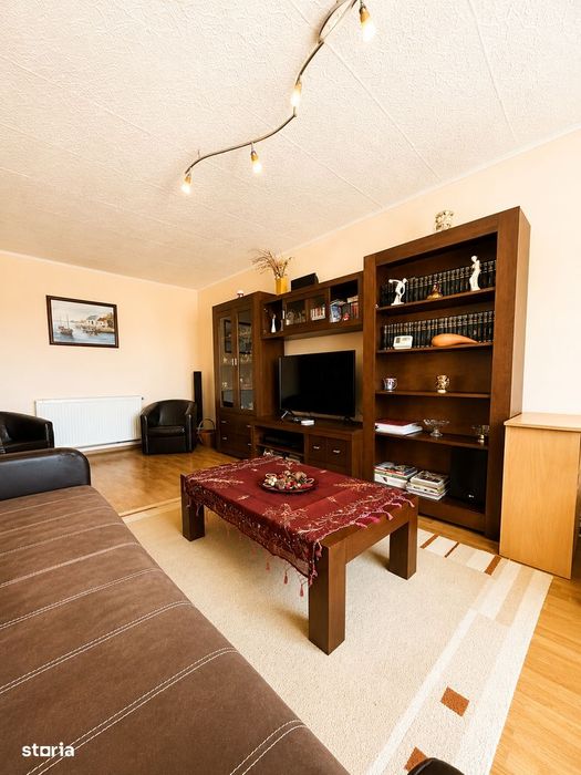 Apartament 2 camere, decomandat, 72 mp utili, zona Tractorul!
